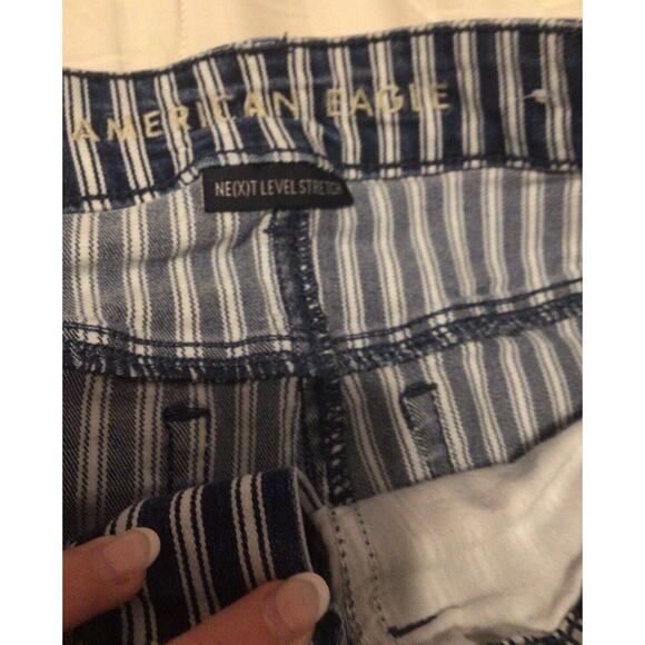 American Eagle Size Small Women’s Shorts - Picture 3 of 3
